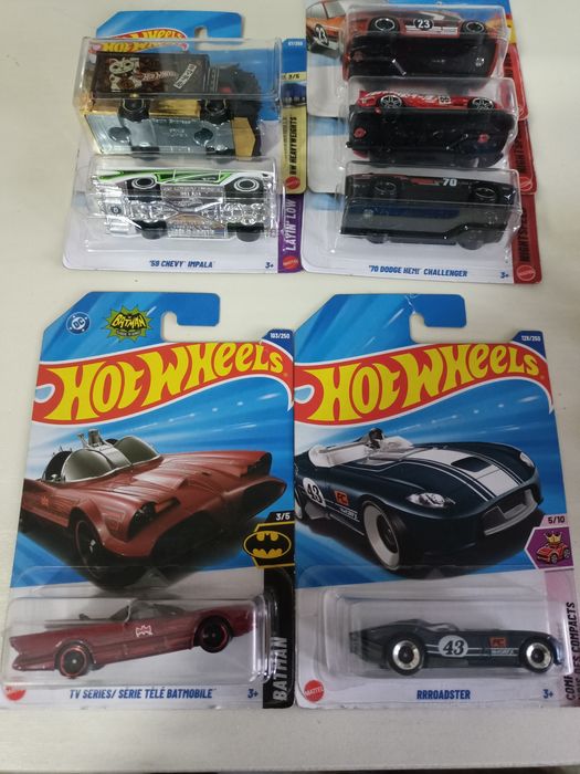 Продаю hot wheels хот вилс хотвилс модельки, машинки