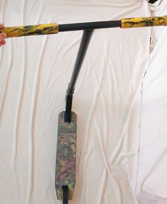 Самокат трюковой