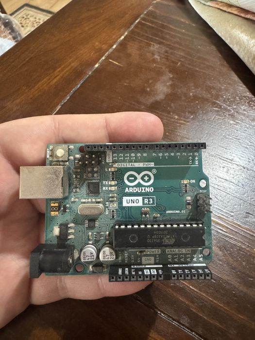Starter kit oficial Arduino Uno R3