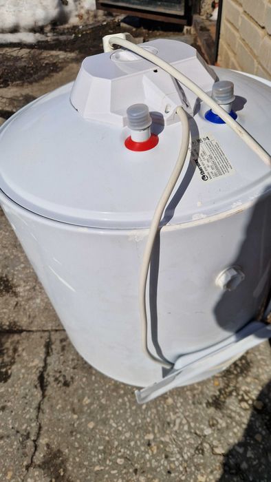 Продается бойлер 50 литров