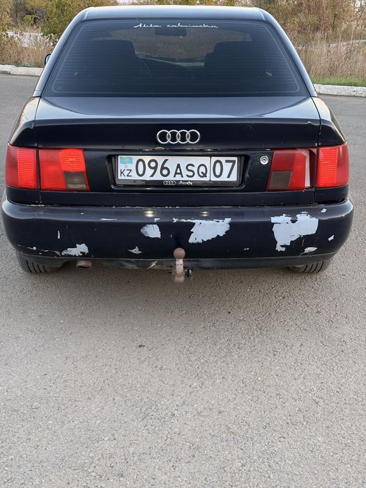 Ауди А6 С4 2л инжектор