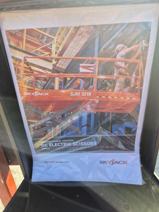 Nacela electrica tip foarfeca SKYJACK