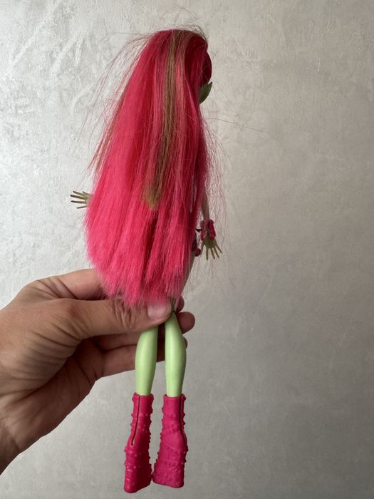 Куколки монстр хай