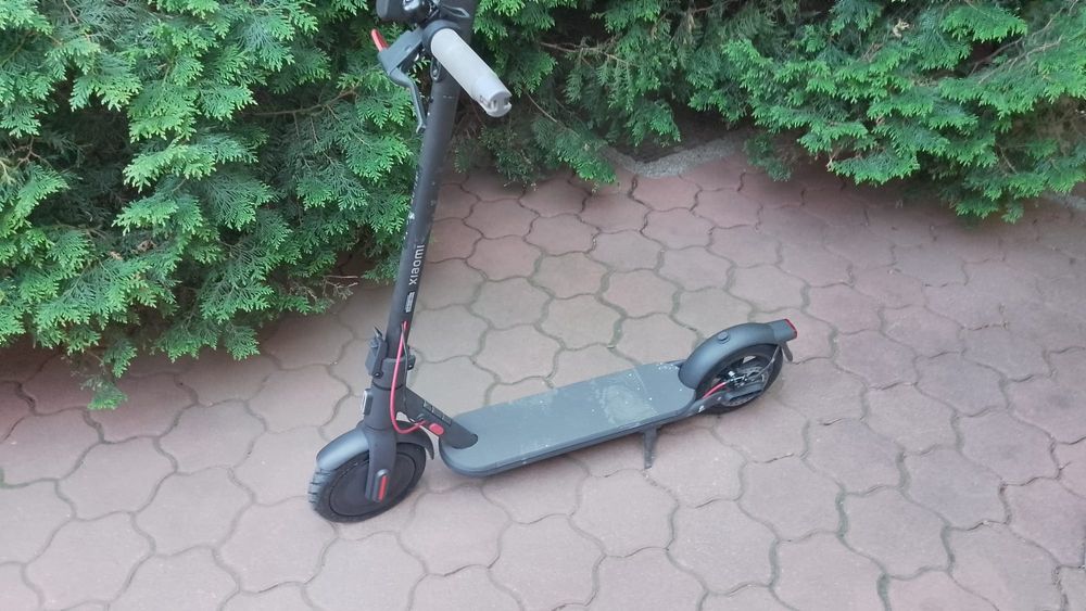 Trotineta electrică nouă