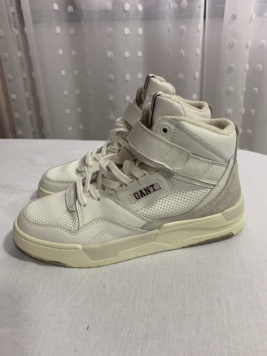 Adidasi GANT NR 39
