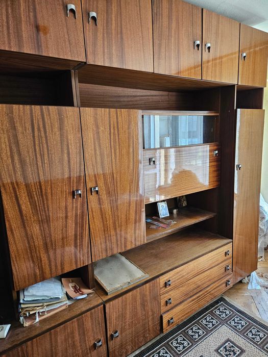 Продава се Двустаен апартамент в Шумен, Център - 63 кв.м за 1174 €/кв.м - Снимка #1