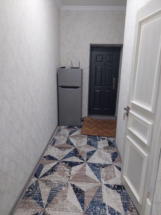 (Navoiy) Yangi hayot 2 xonalik kvartira 1 etaj sotiladi.Jihozlari bn