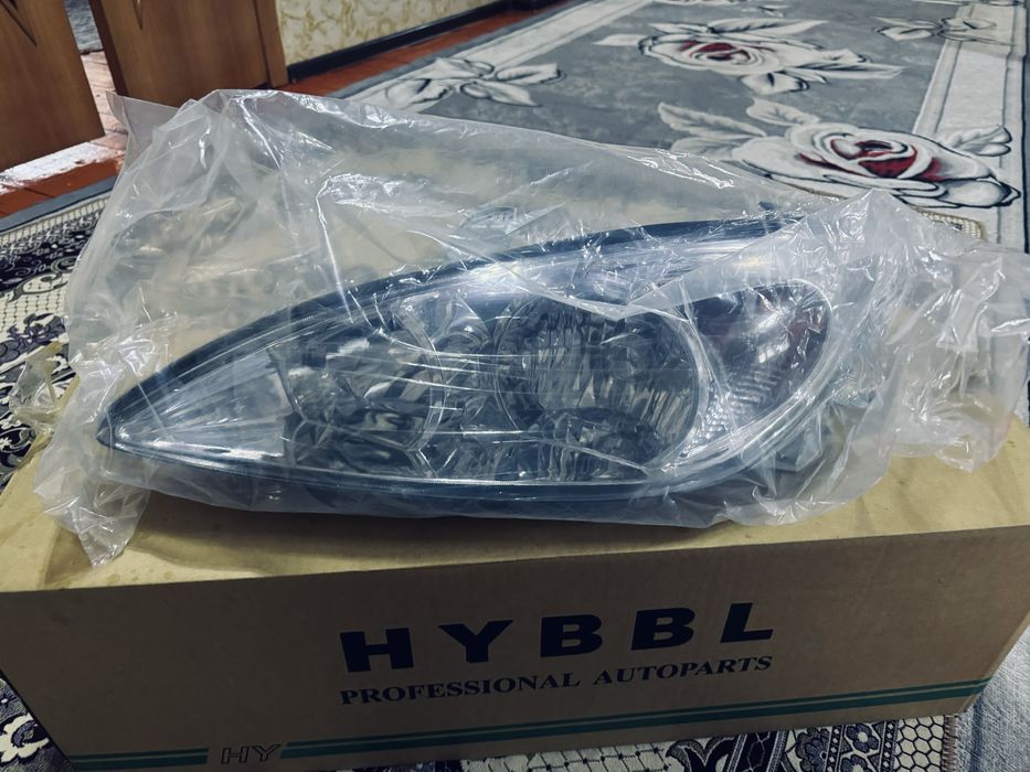 Тайота камри 30 фара