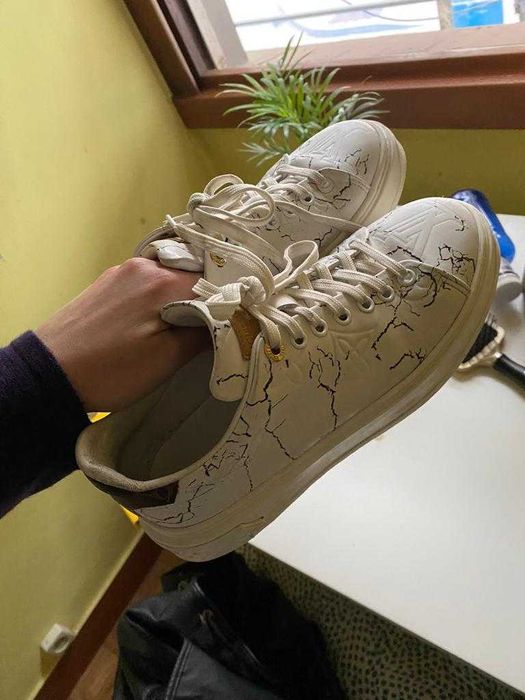 sneakersi Louis Vuitton originali
