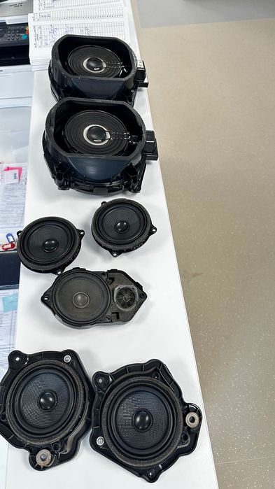 Vând boxe audio sistem hi-fi BMW x3 f25