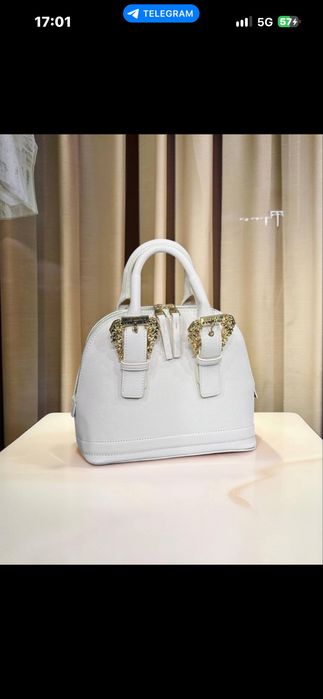 Genti versace culori diferite