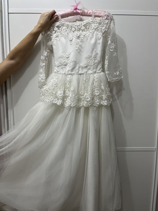 Продам платье для девочки