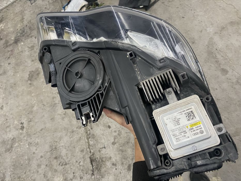 Ляв фар за Audi A1, Ауди