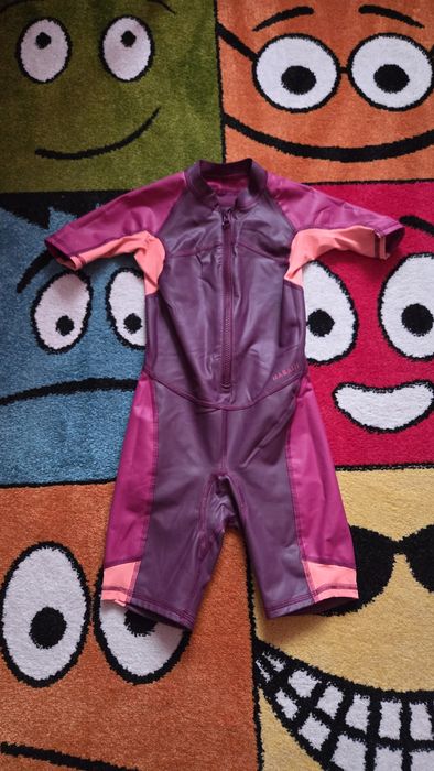 Costum de înot pentru fete