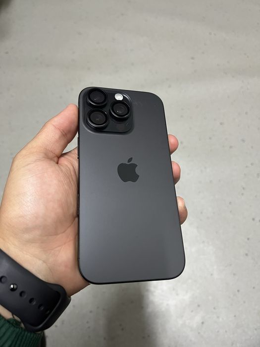 Продам Iphone 16 pro Срочно!!!