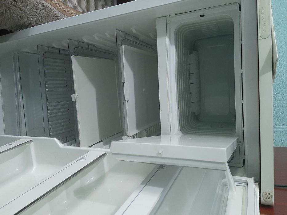 Продам холодильник б/у в отличном состоянии