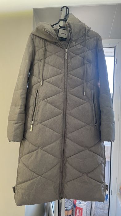 Продам куртки зима!