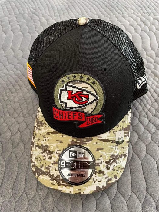 Шапка с козерка на Colorado