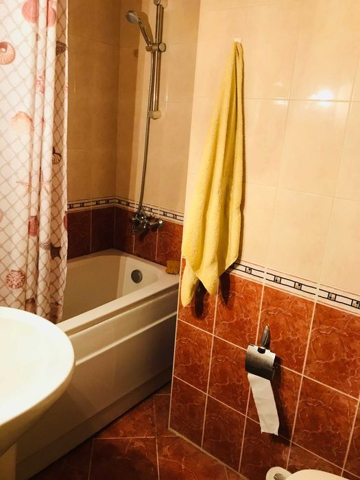 Дава се под наем Двустаен апартамент в София, Изток - 80 кв.м за 373.83 € - Снимка #3