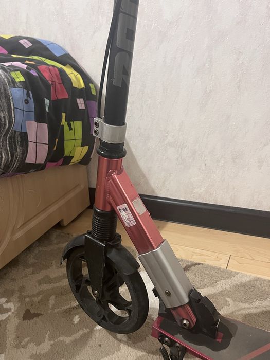 хороший самокат, чит. опис.