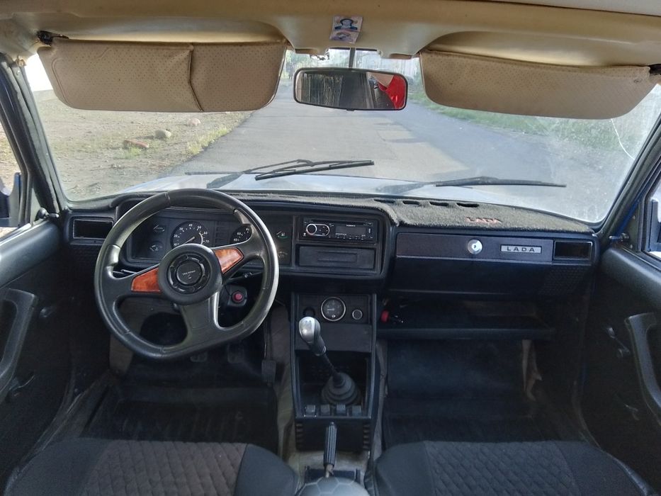 Продаю ваз 21043