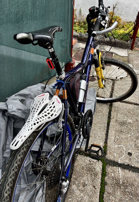 Bicicleta MTB - 26, cadru L + accesorii