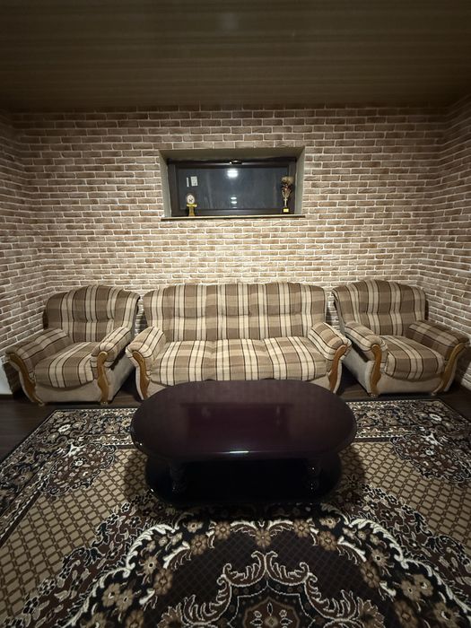 Divan mebel jurnalniy stol