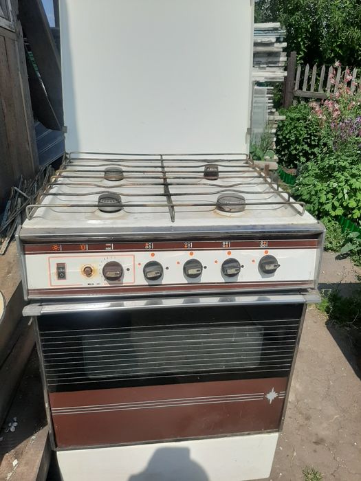 Газовая плита " Карпаты"