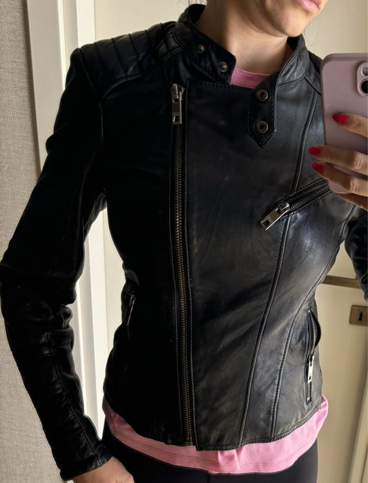 Кожено яке Bershka