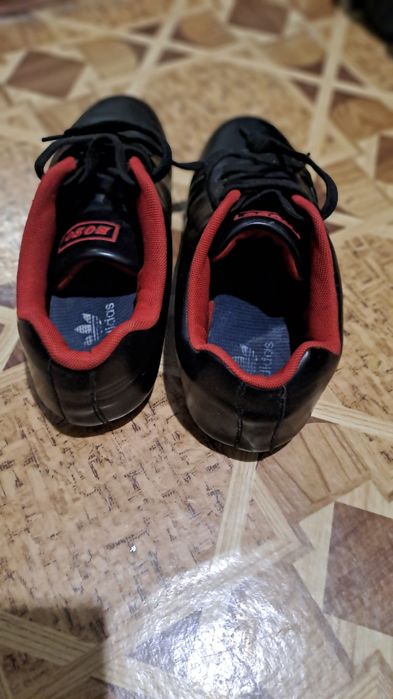 Мужской кроссовки