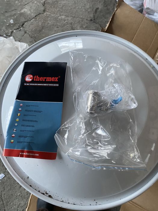 Срочно продам бойлер 100литровый