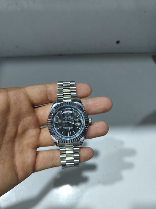 Brend: ROLEX srochniyga faqat.