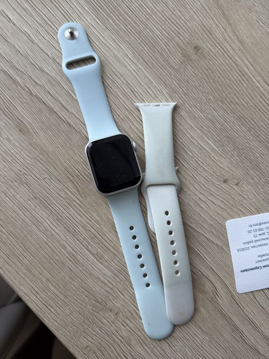Apple watch 4 40 mm в хор состоянии