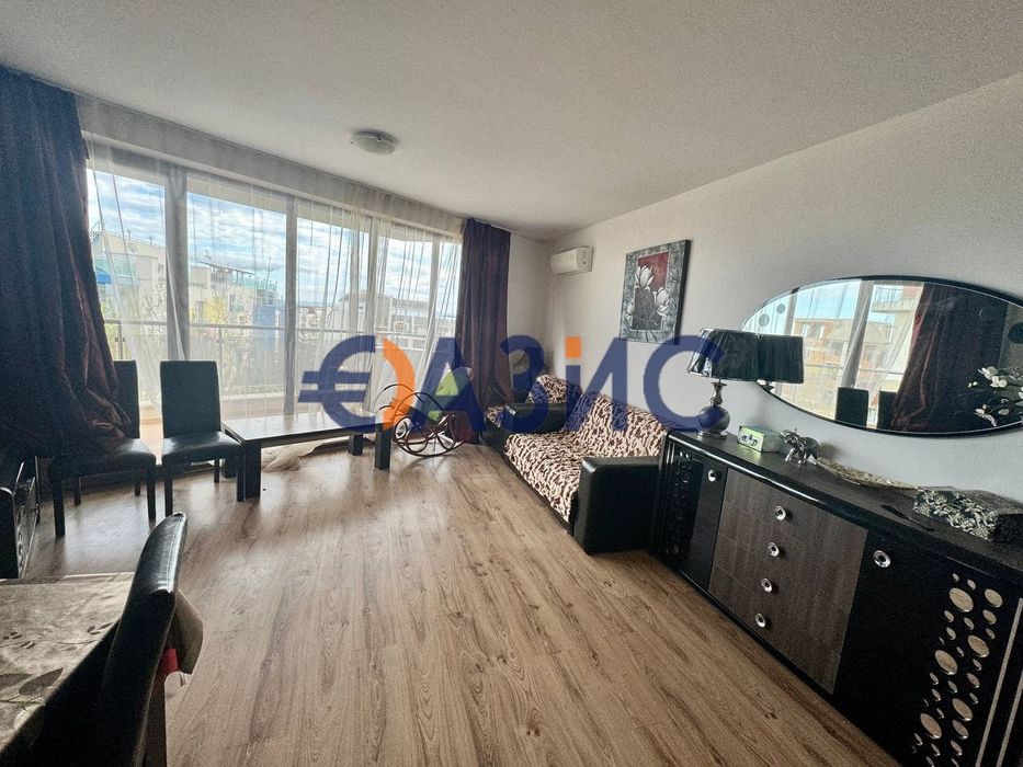 Продава се Тристаен апартамент в Свети Влас - 124 кв.м за 1076 €/кв.м - Снимка #2