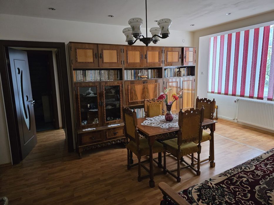 Inchiriez apartament 2 camere