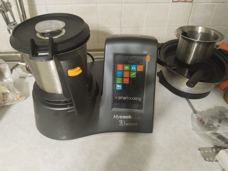 Кухонный робота Mycook.