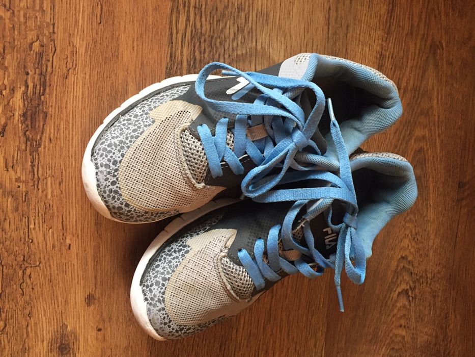 Дамски маратонки FILA-19лв!