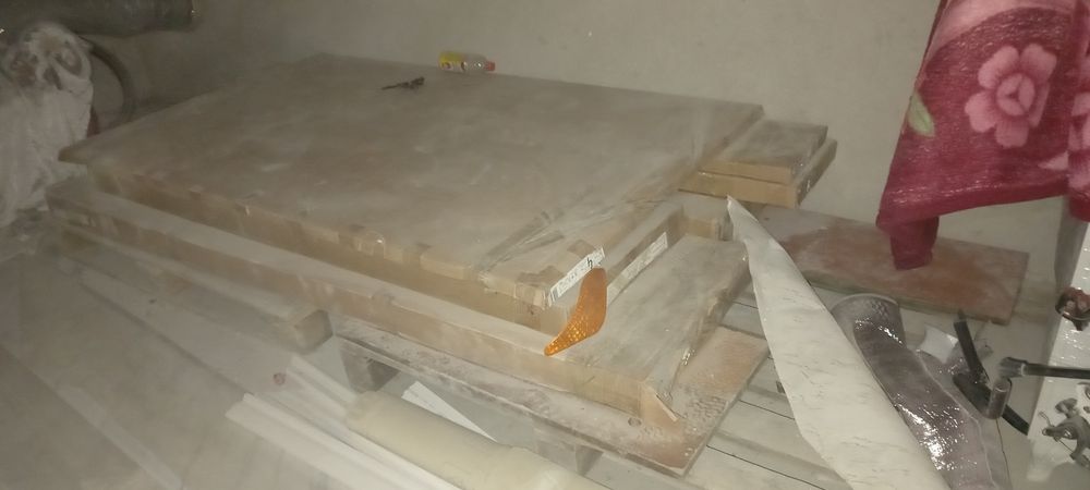 Крафат шкаф матрас нови