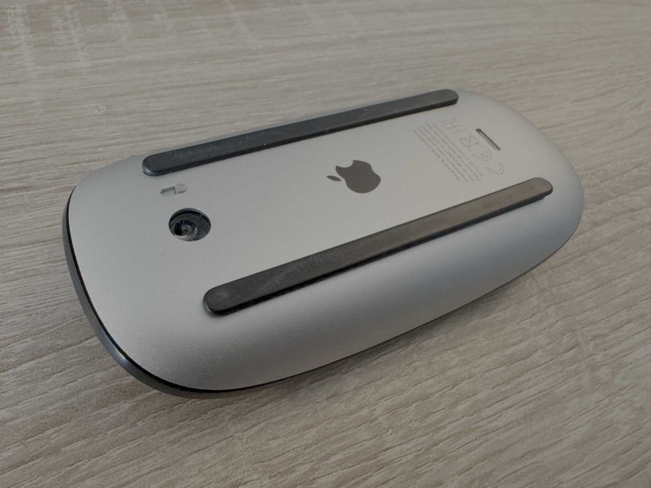 Apple Magic Mouse 2, Model A1657 - Lightning - отлично състояние