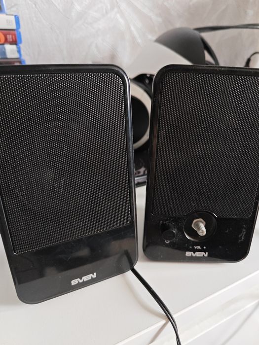 Продам колонки Sven 312