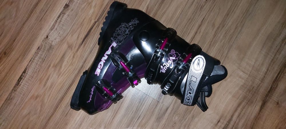 Lange ски обувки