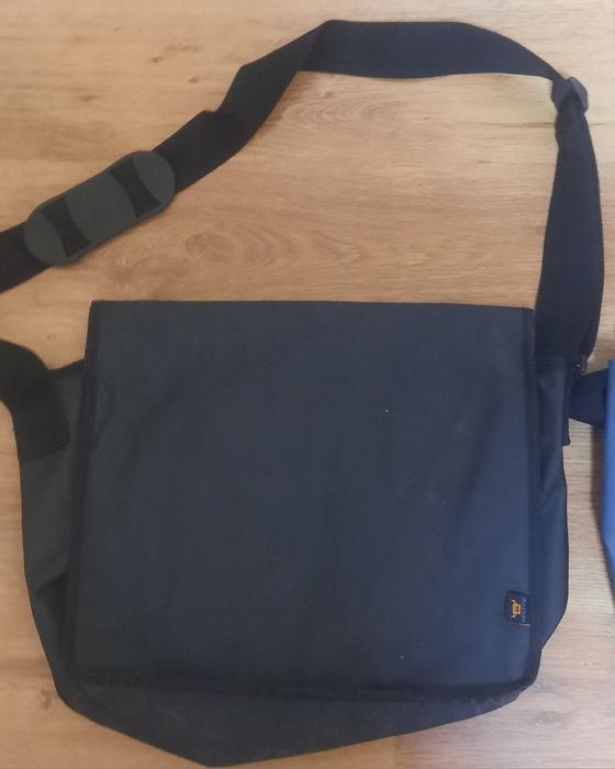 Genti laptop stare foarte bună