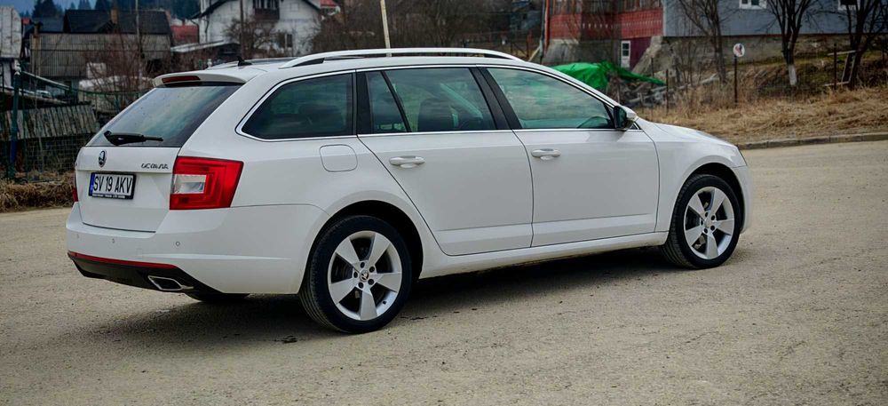 Skoda 2.0 TDI DSG 150CP–FULL–Panoramic–ACC-Lane Assist–Xenon-Navi High