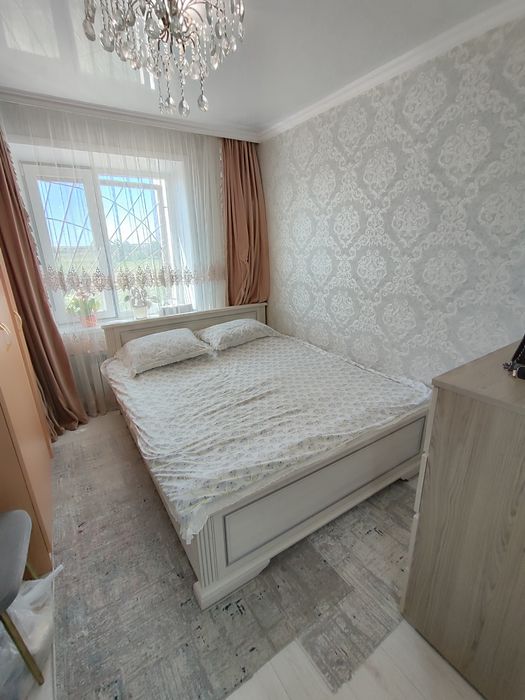 Продается 4-комн (6-85, 1 эт)