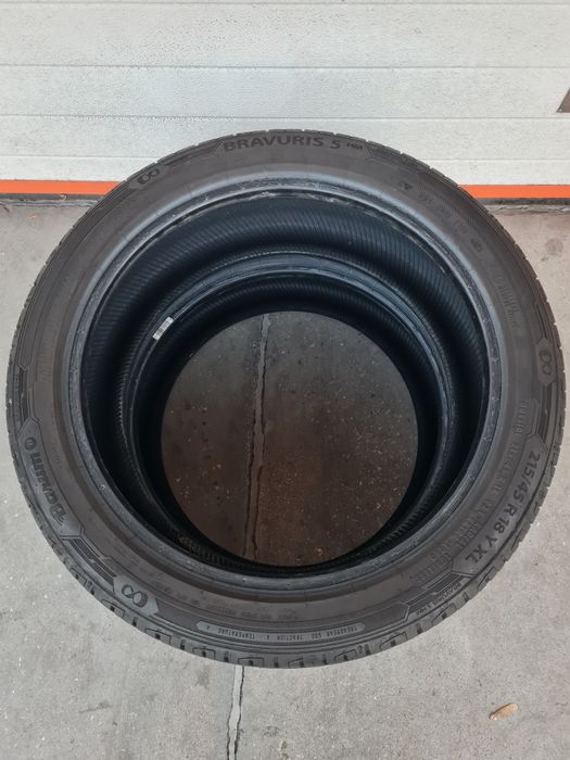 Летни гуми 2 броя BARUM Bravuris5 215 45 R18 дот 4421