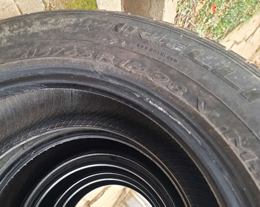Гуми Pirelli 215 65 16 М+S 5мм грайфер