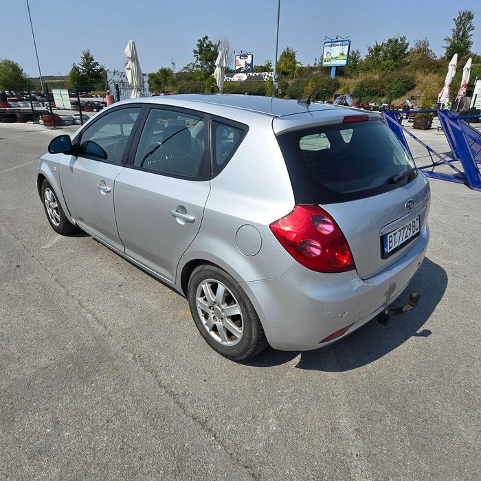 продавам KIA ceed