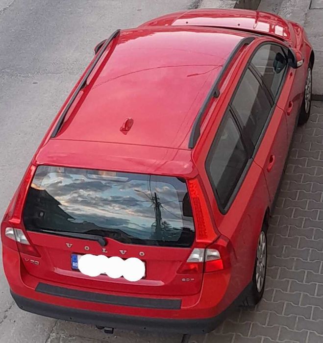 Volvo V70 2.0F din 2010 cu 145 CP