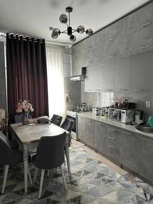 Срочно продаётся 2/5/16 метро Дустлик (Чкалова)