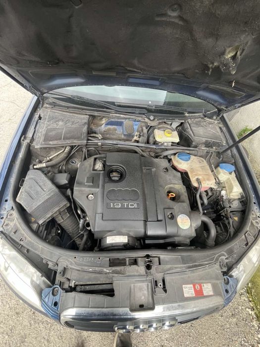 На части Audi A4 B7 ръчка 5ск 1.9tdi комби ксенон теглич